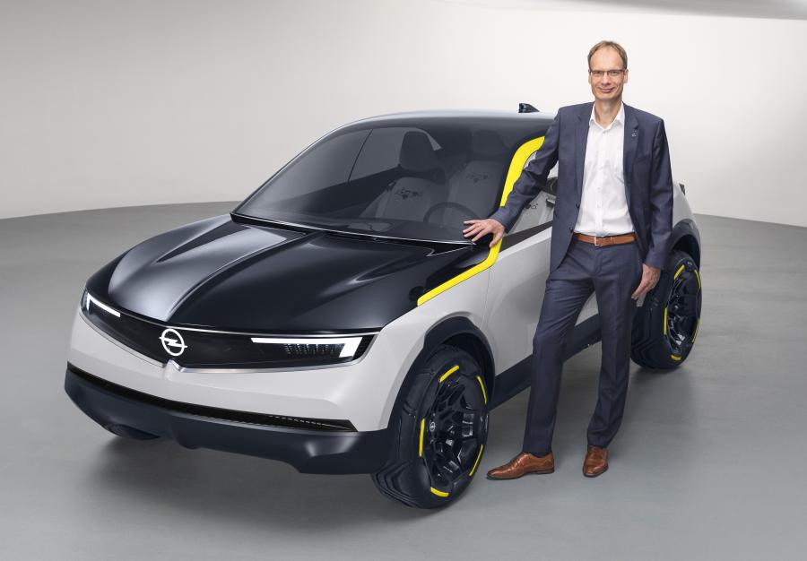  Opel GT X Experimental 2018 года  (фото 17 из 46)